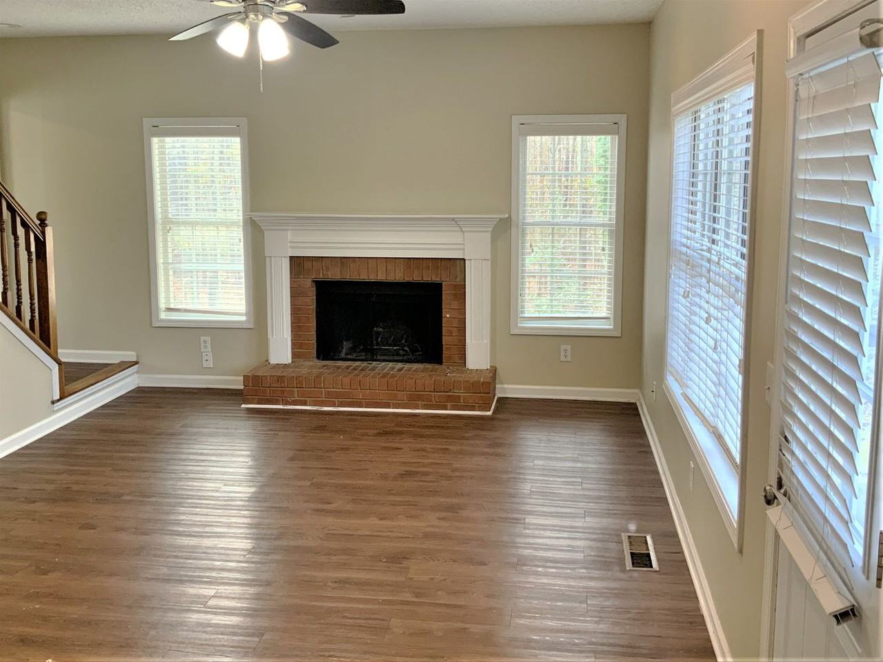 3355 Franklin Forest Dr - Photo 3 of 19