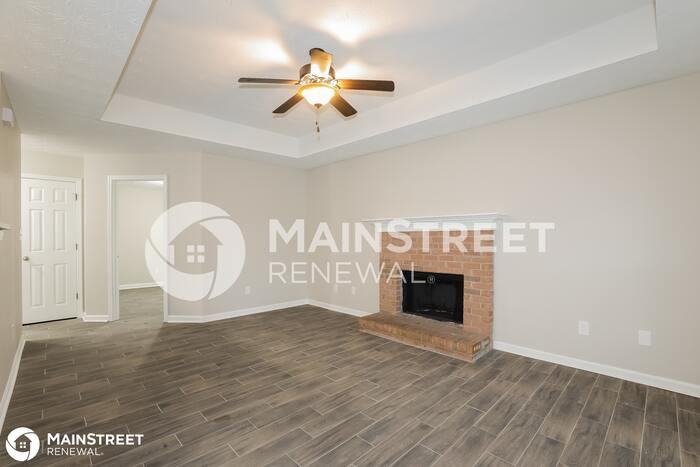 1080 Overlook St - Photo 3 of 16