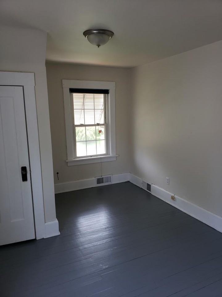 158 Beechwood Dr #1 - Photo 2 of 8