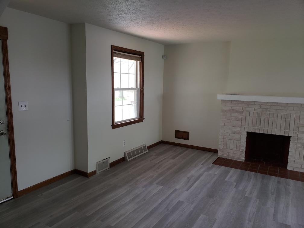 158 Beechwood Dr #1 - Photo 5 of 8