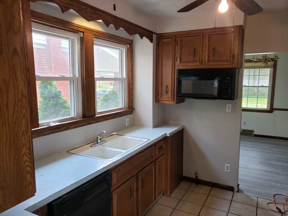 158 Beechwood Dr #1 - Photo 7 of 8