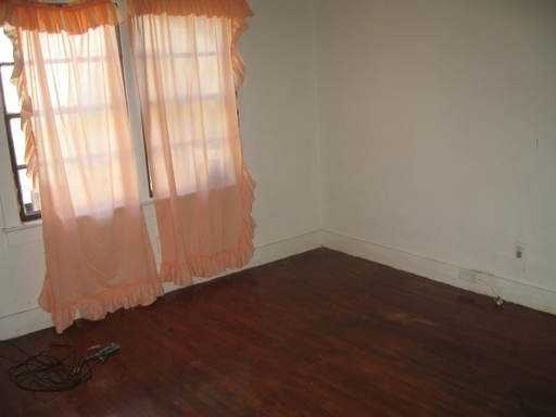 1961 Jones Ave - Photo 3 of 6