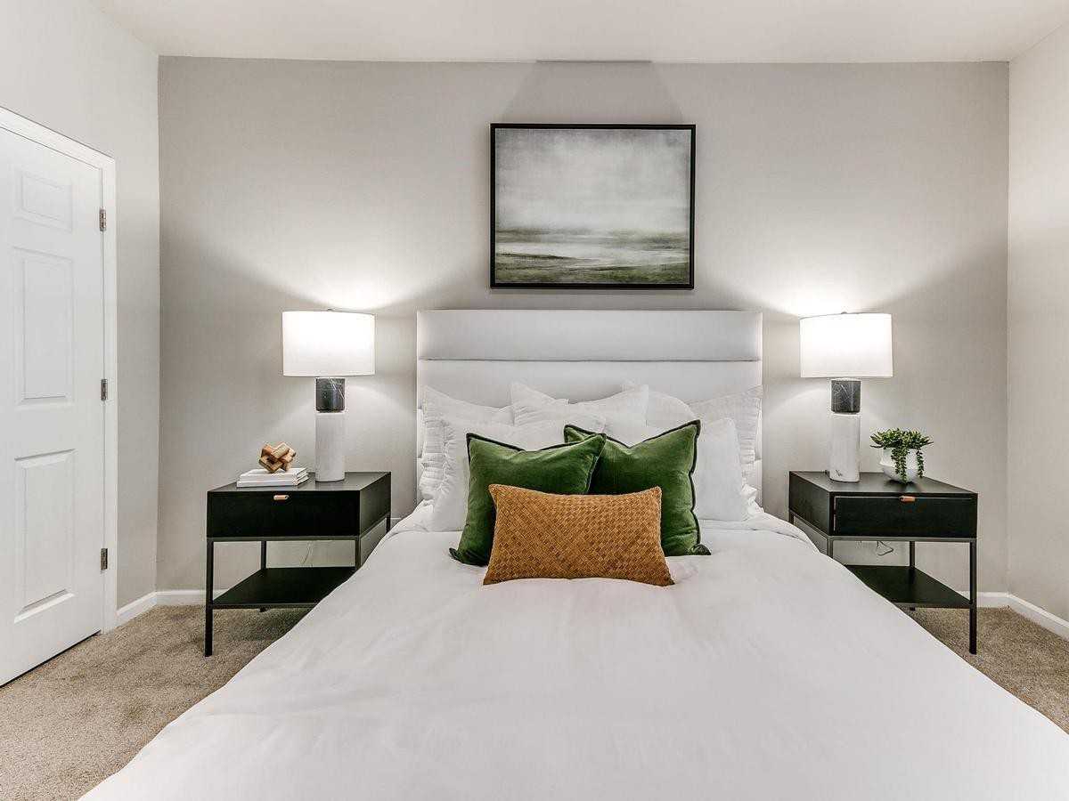 5202 E 81st St - Photo 2 of 37