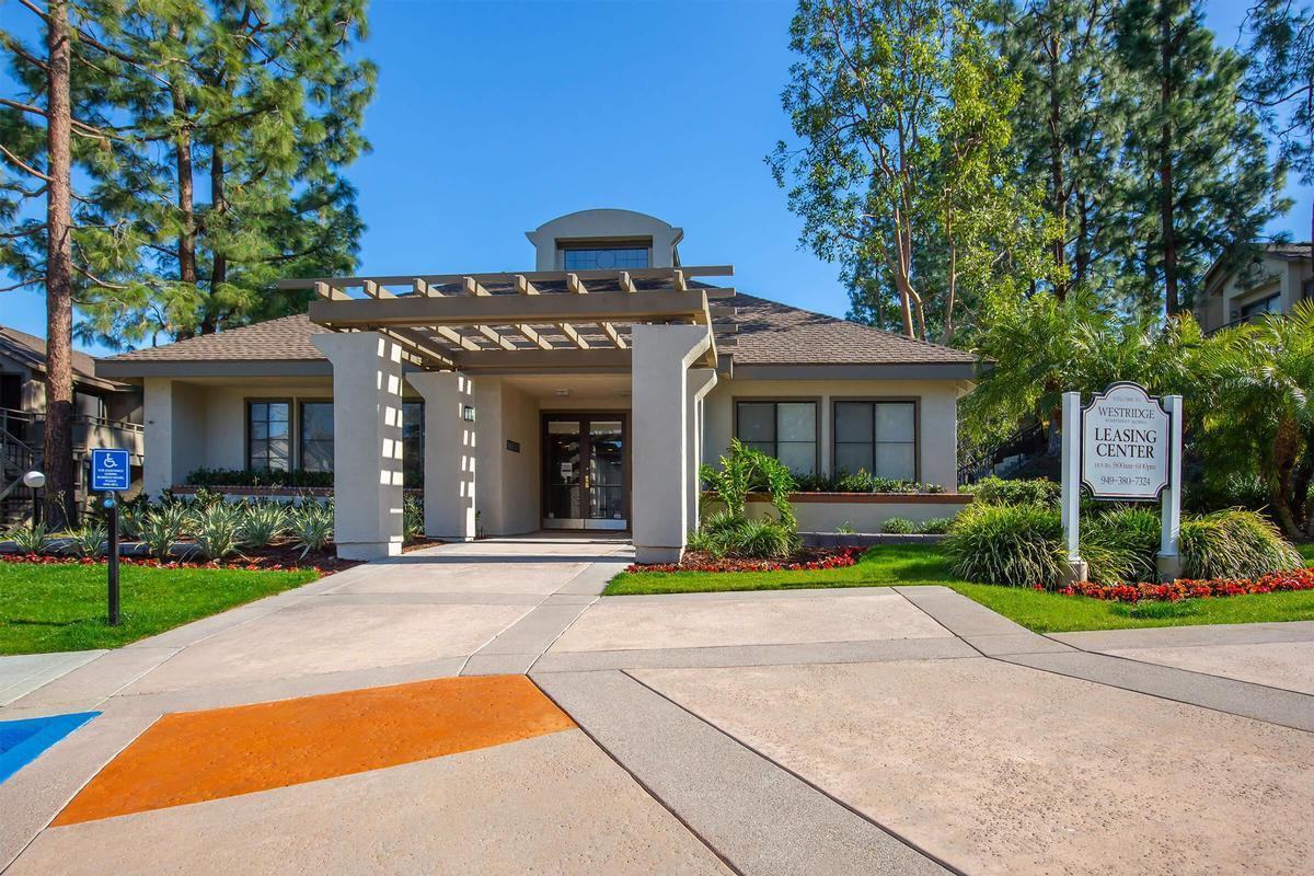 26571 Normandale Dr - Photo 6 of 10