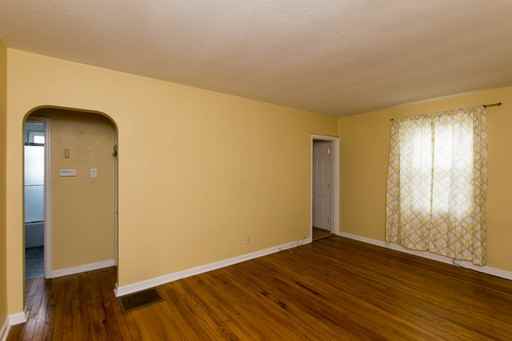 1752 Meriline Ave - Photo 3 of 23