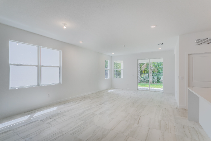 7188 Trotwood Ln - Photo 3 of 39