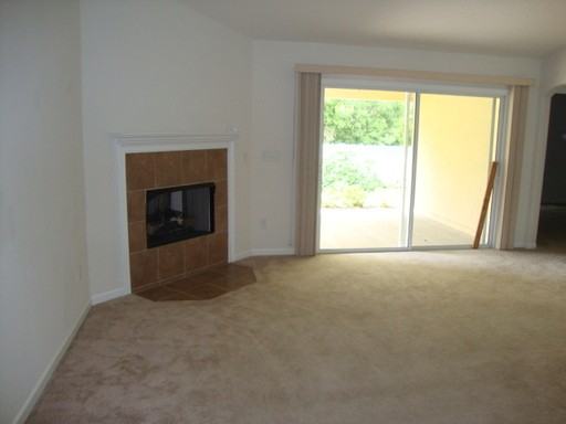 316 Blackthorn Pl - Photo 3 of 14