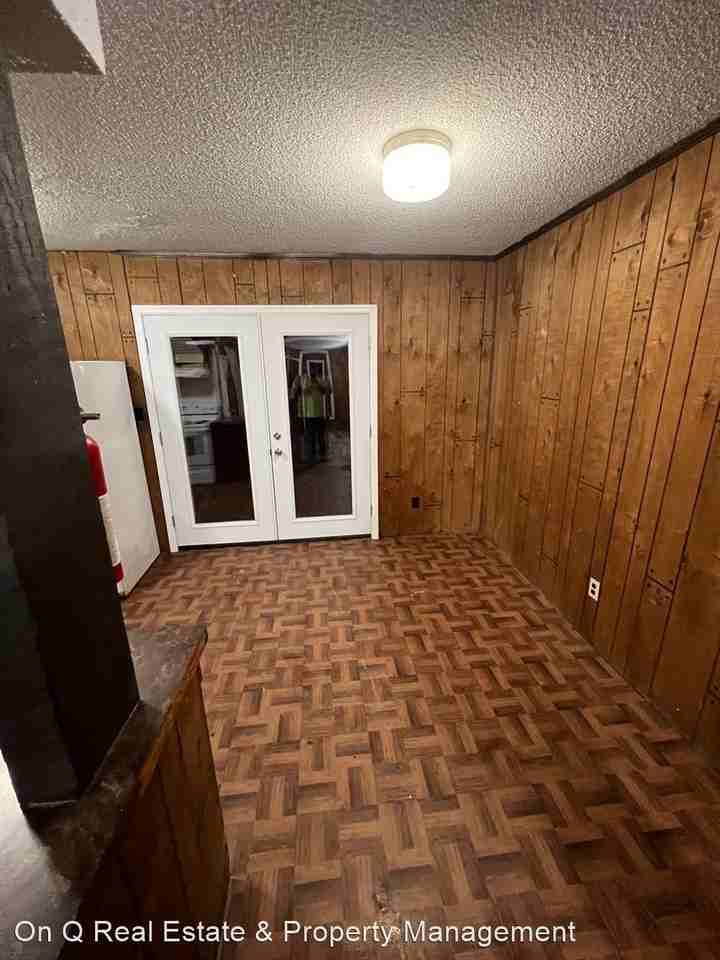 2723 Curtview - Photo 2 of 12