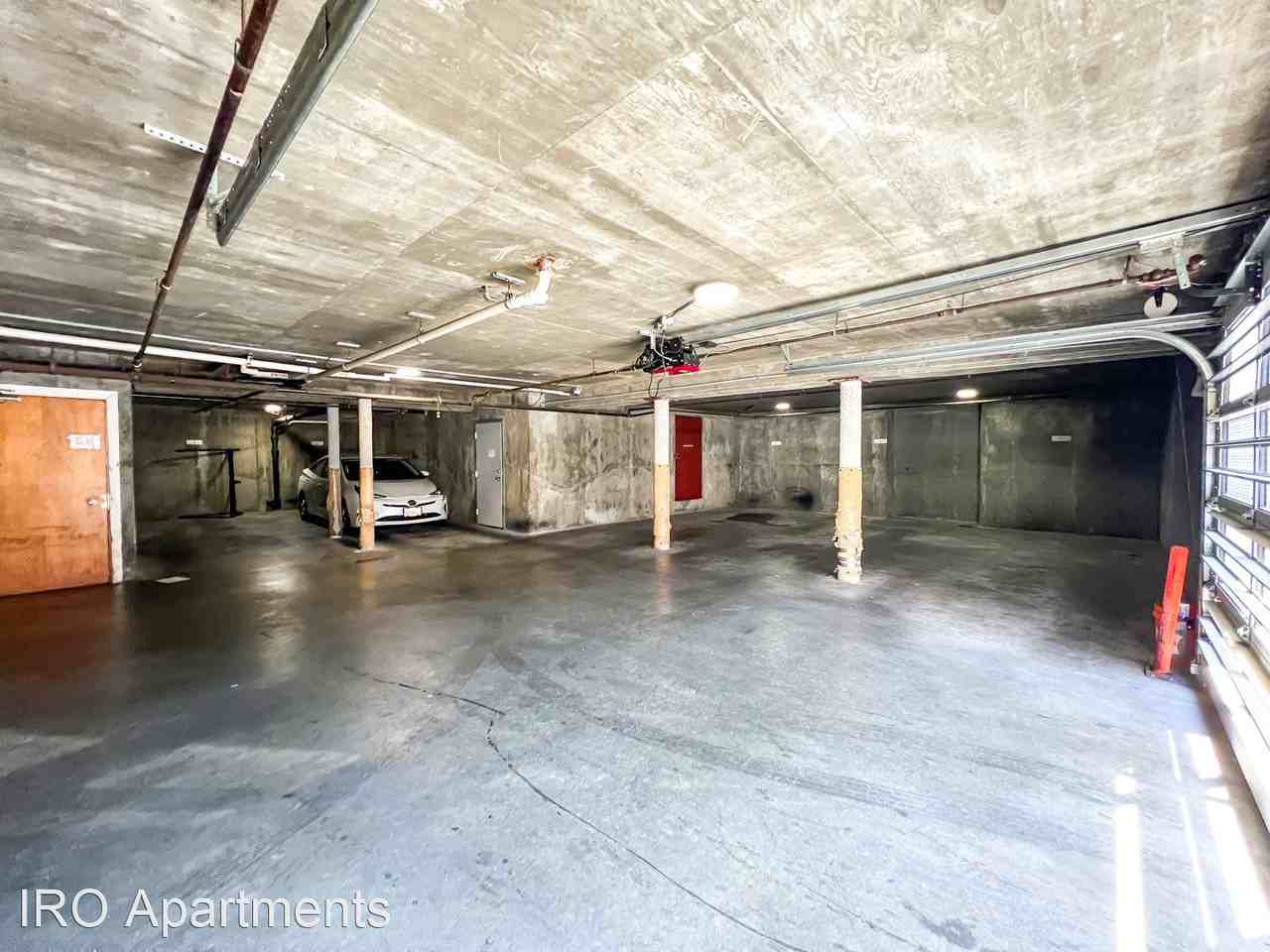 5233 15th Ave NE IROapts@northwestapartments.com - Photo 2 of 10