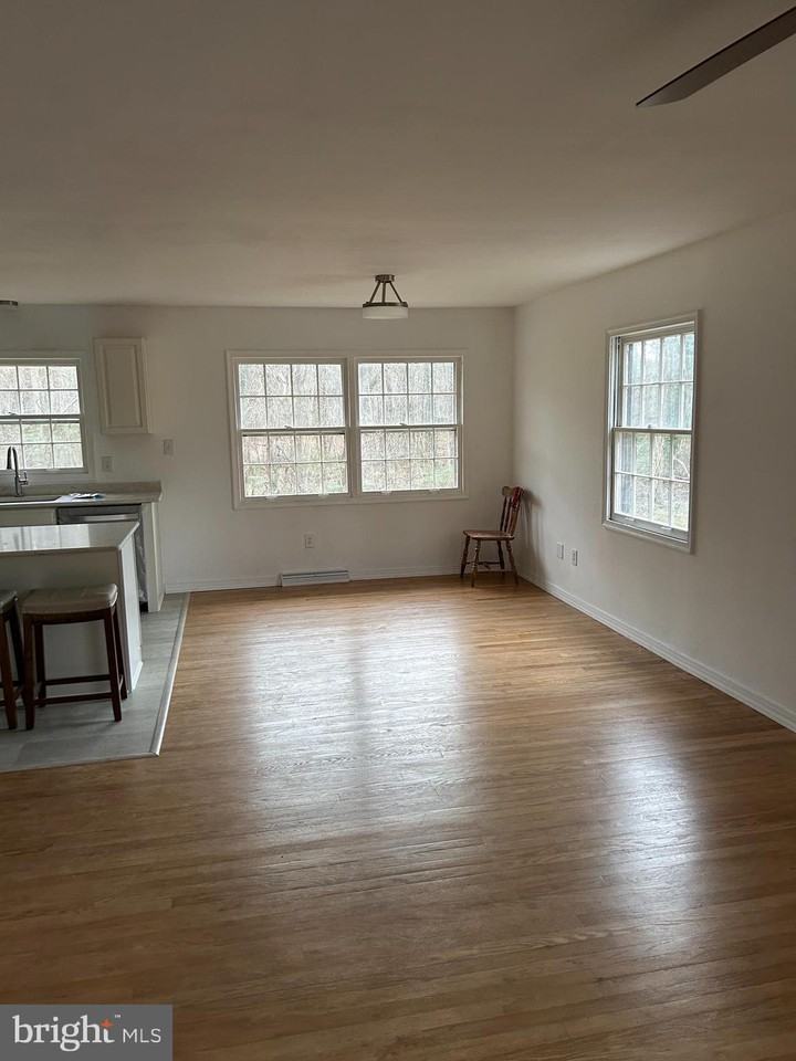 48565 Beachville Rd - Photo 3 of 30