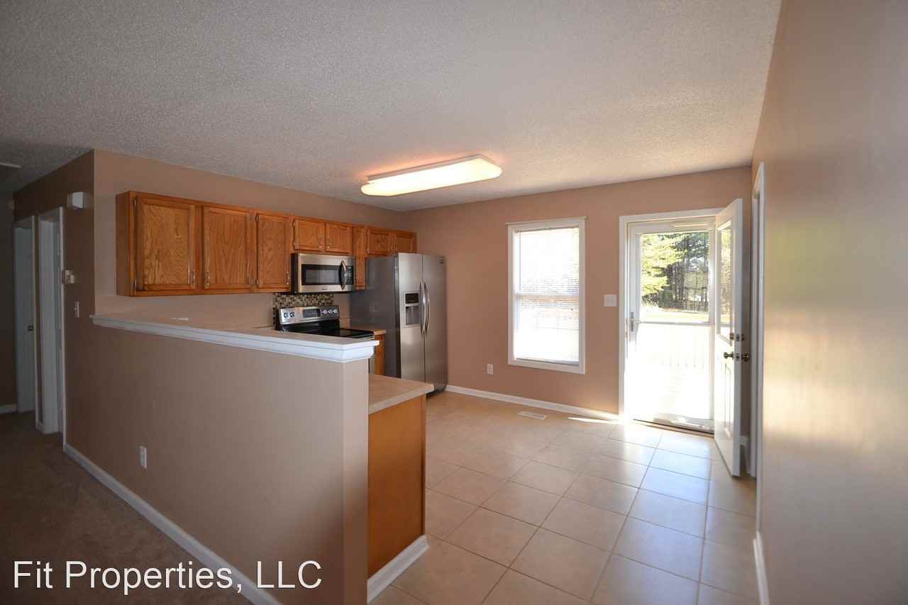 2882 Cabin Creek Dr - Photo 2 of 17