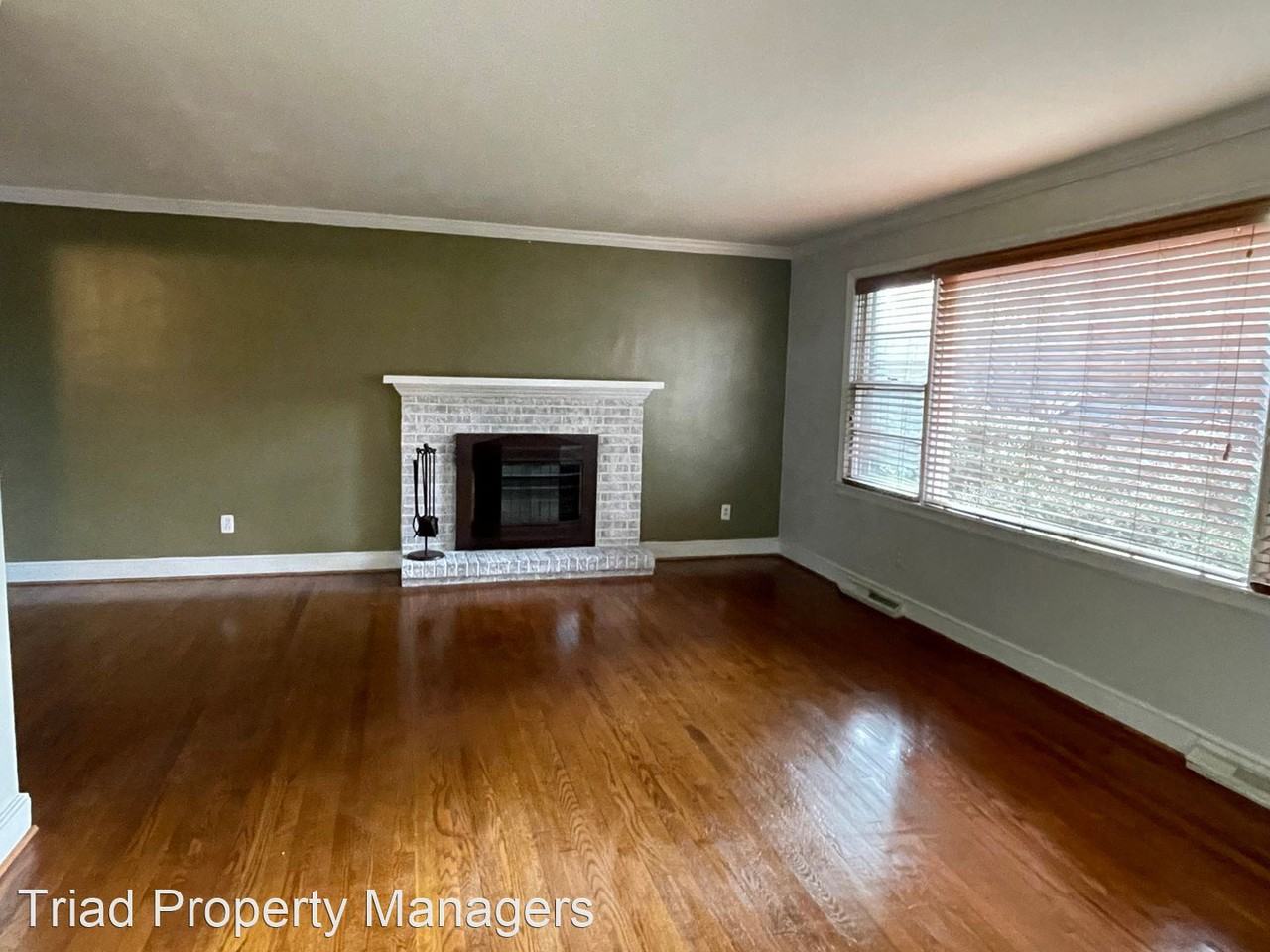 814 Larkwood Dr - Photo 3 of 33