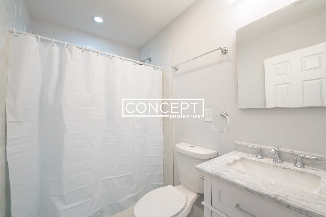 372 Oxford St #3 - Photo 5 of 27