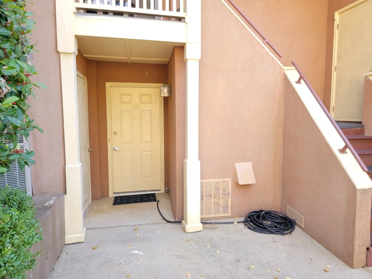 1107 Colony Place Dr - Photo 2 of 17