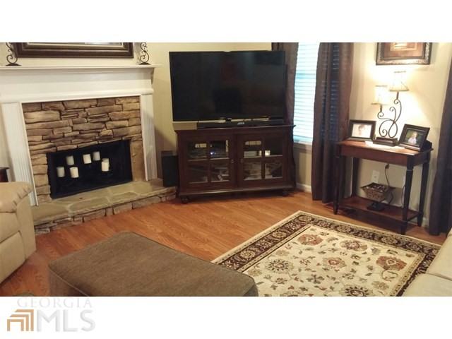 528 S Lost Lake Cove - Photo 3 of 14
