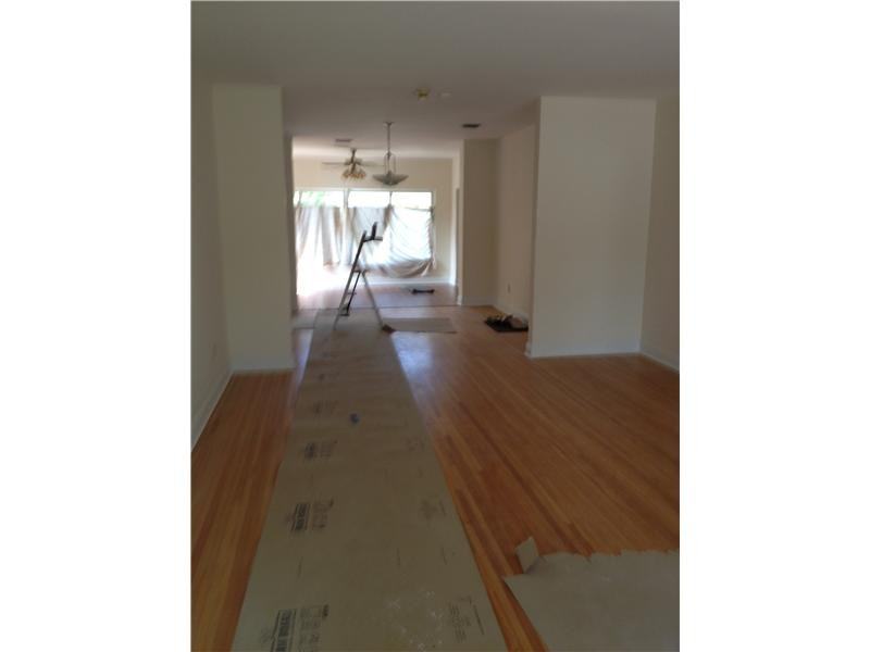 212 Ponce De Leon Blvd - Photo 3 of 4