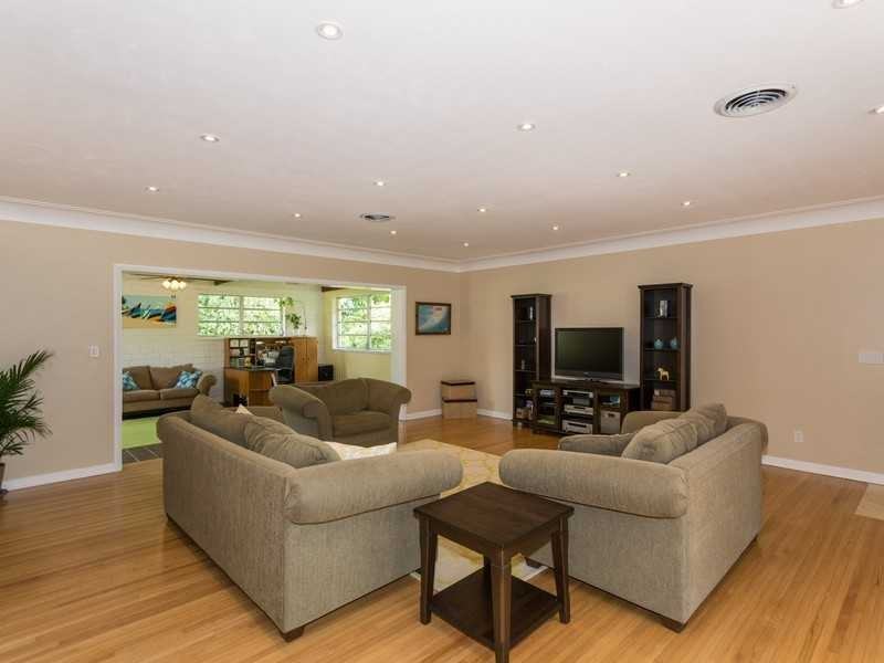 1445 Trillo Ave - Photo 3 of 4