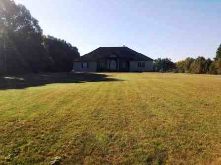 4361 Seymour Rd - Photo 2 of 30