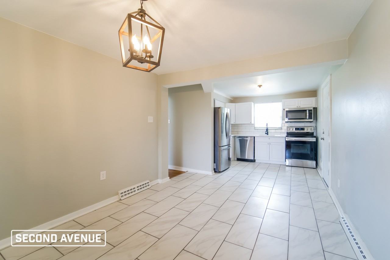 128 Bellwood Dr - Photo 3 of 15