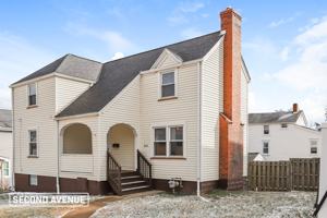 featured image of 819 Fleming St