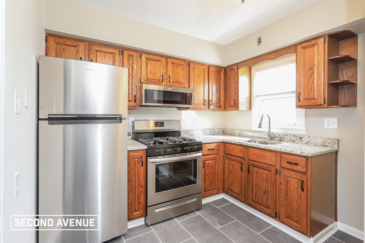 819 Fleming St - Photo 2 of 15