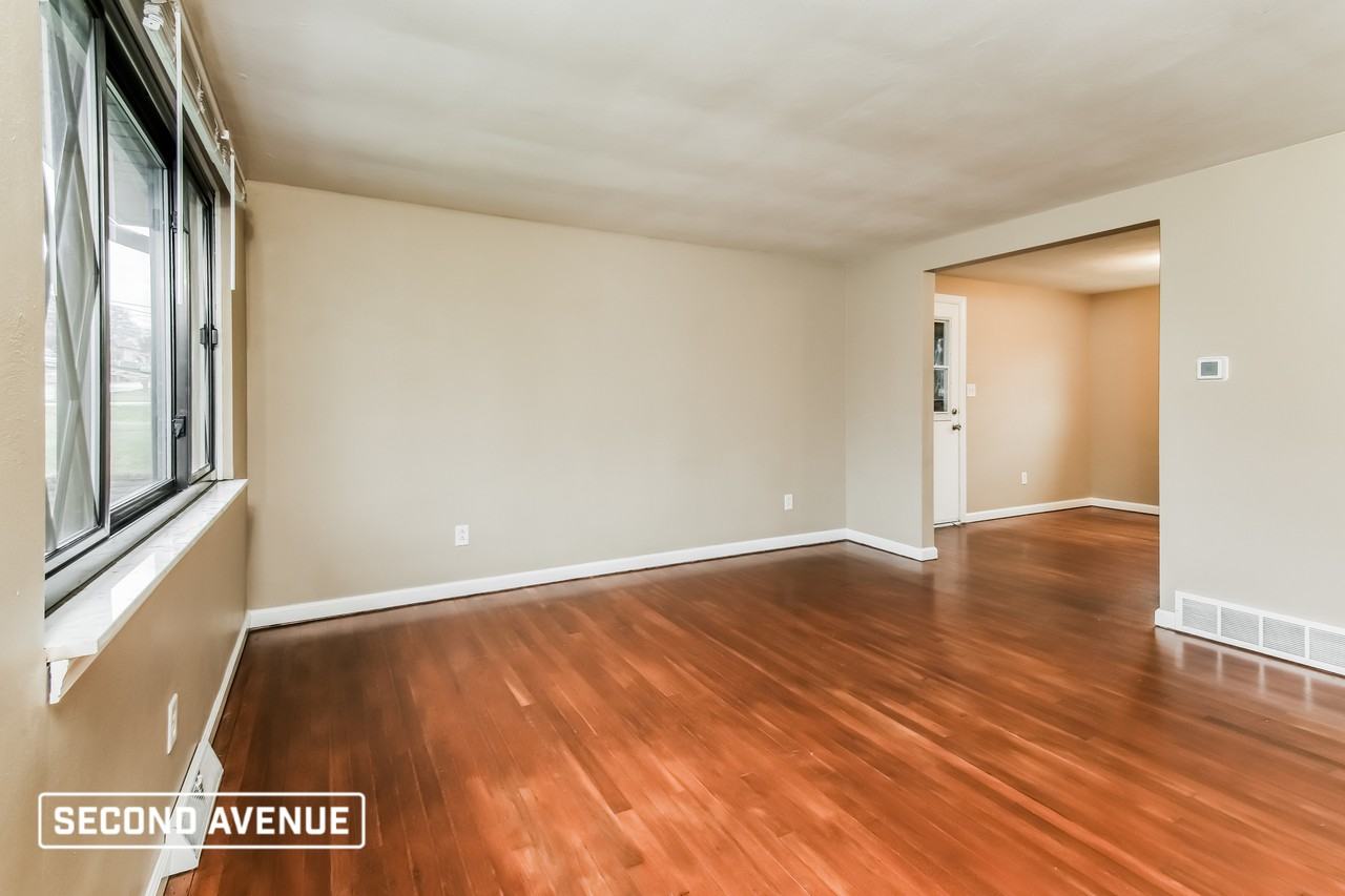 11556 Mckee Rd - Photo 3 of 14