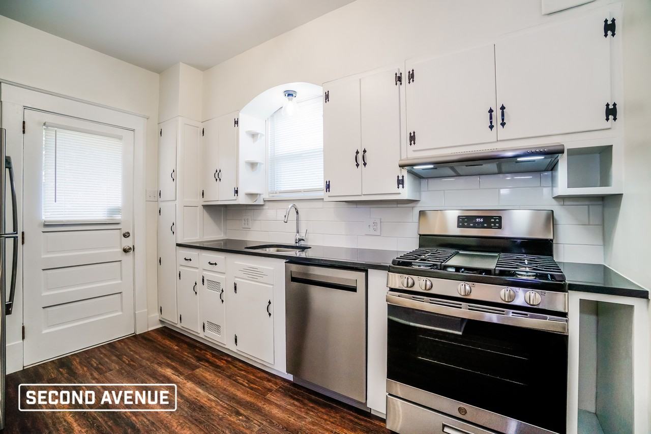1013 Elm St - Photo 2 of 23