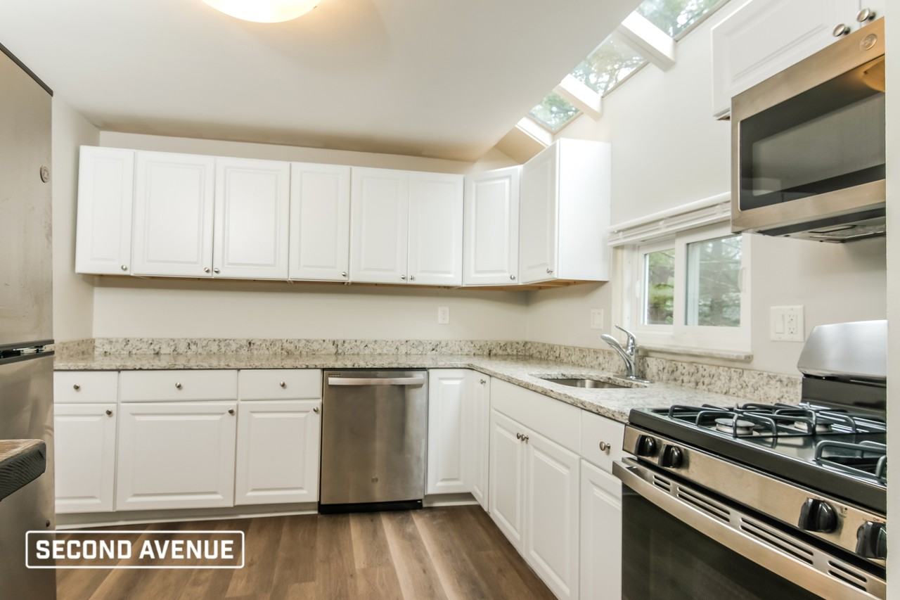 3140 Camberly Dr - Photo 2 of 14