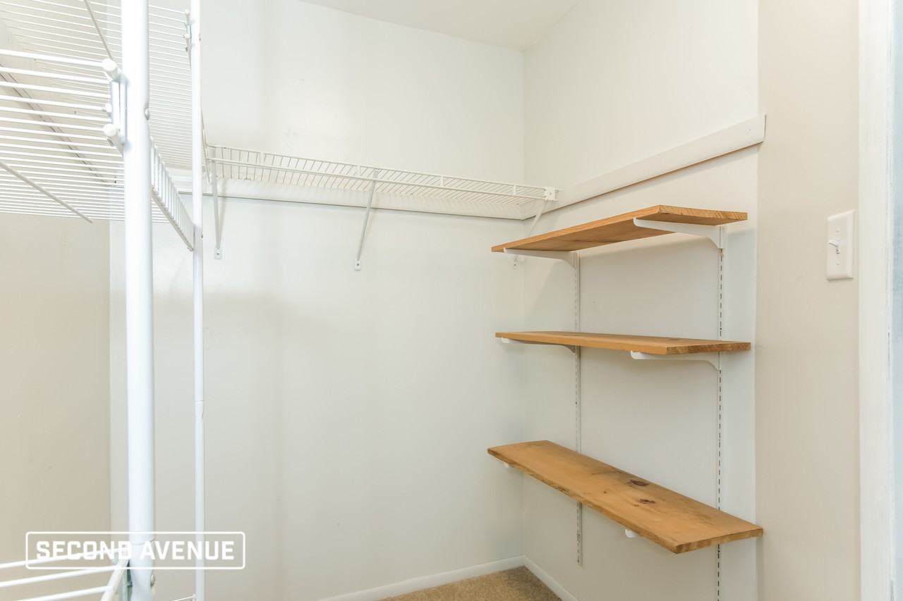 3140 Camberly Dr - Photo 6 of 14