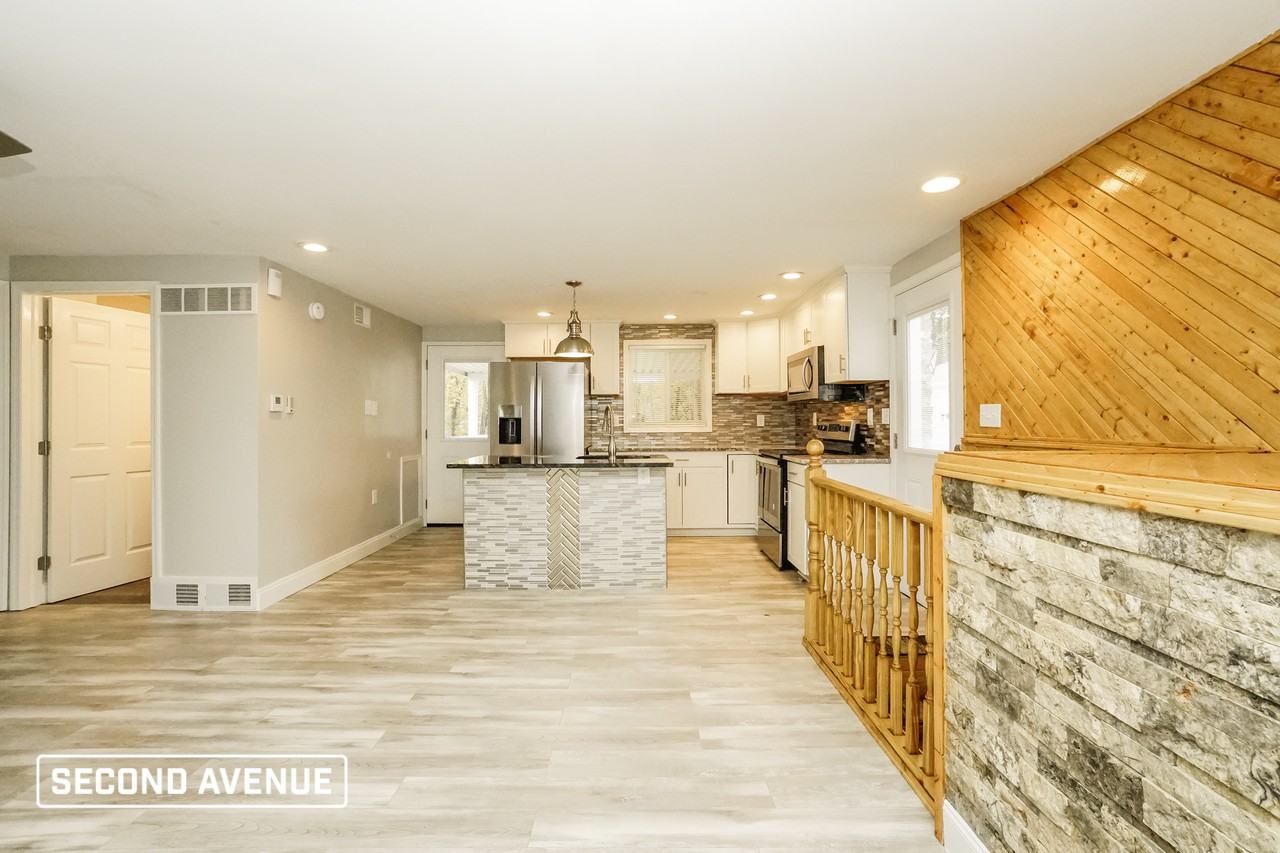 854 Monaca Rd - Photo 3 of 17