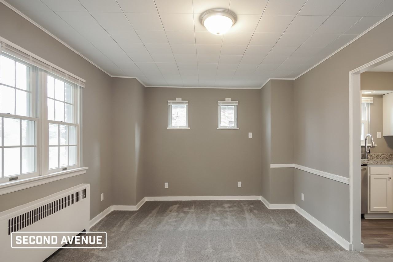 126 Milliken Ave - Photo 4 of 12