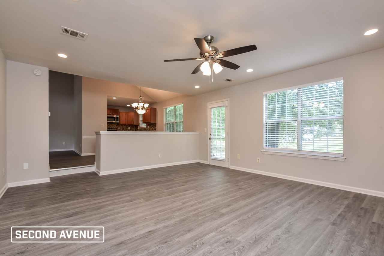 2676 Boulder Pointe Way - Photo 4 of 18