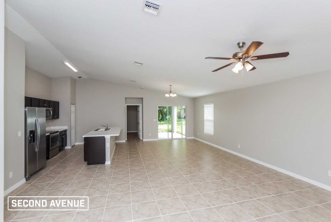 1135 Tarleton St Se - Photo 5 of 18