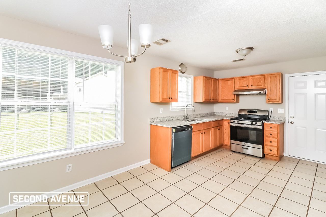 514 Willow Creek Dr - Photo 5 of 16