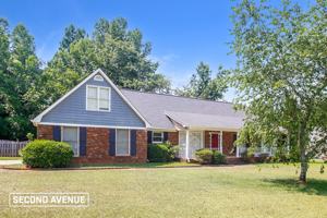 featured image of 4830 Thornwood Dr