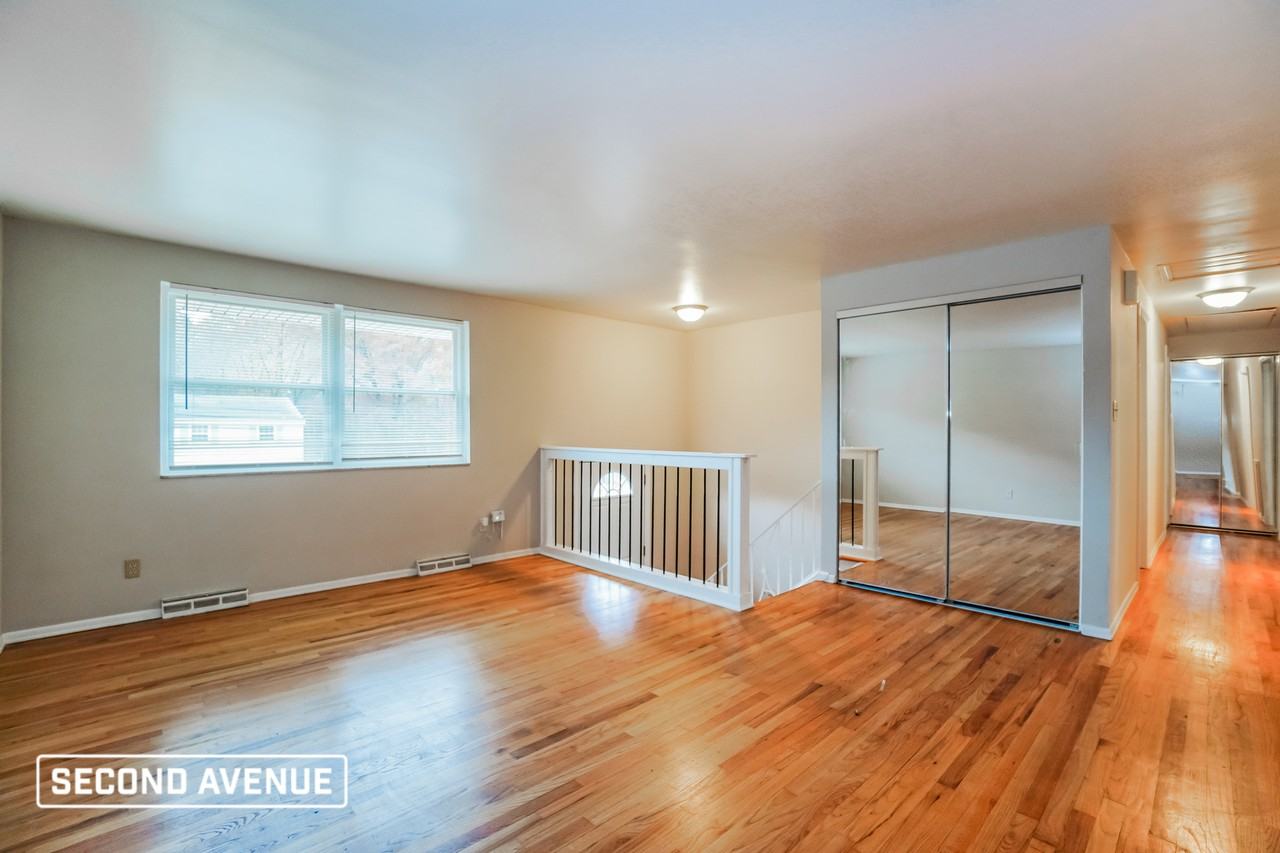 246 Amity Rd - Photo 2 of 19