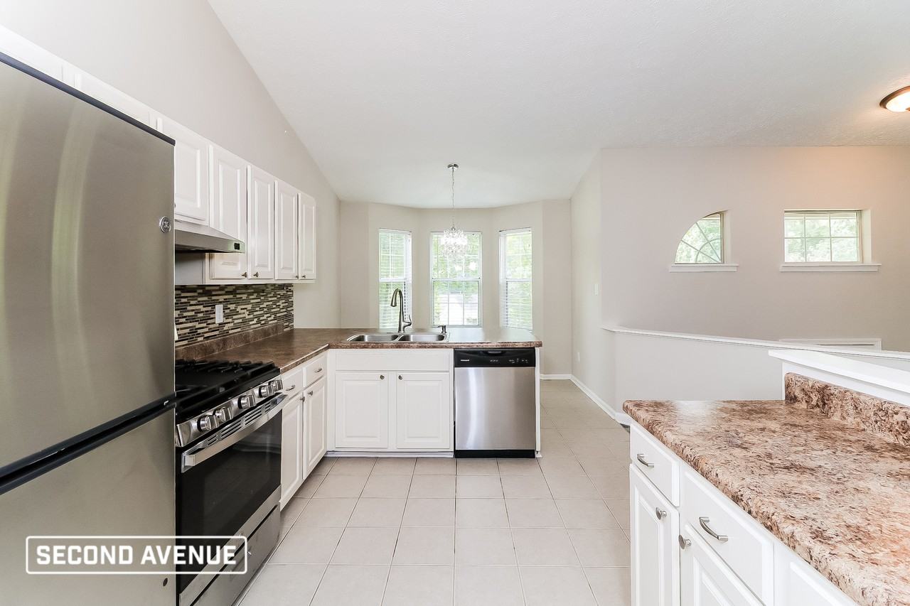 13 King Arnold Dr - Photo 2 of 18