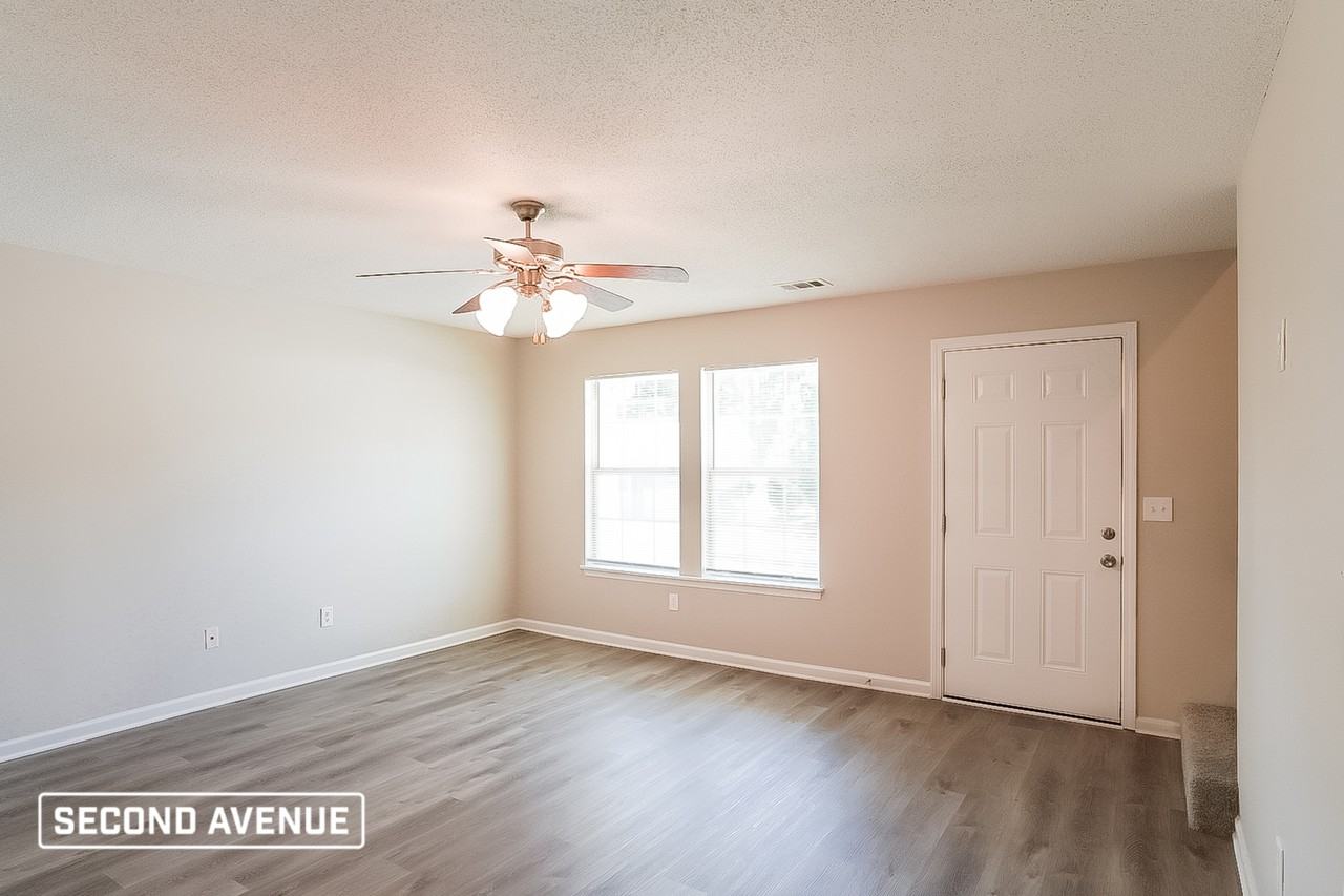 6850 John Clark Drive - Photo 5 of 20