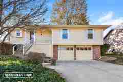 716 Se Shamrock Ln - Photo 1 of 1