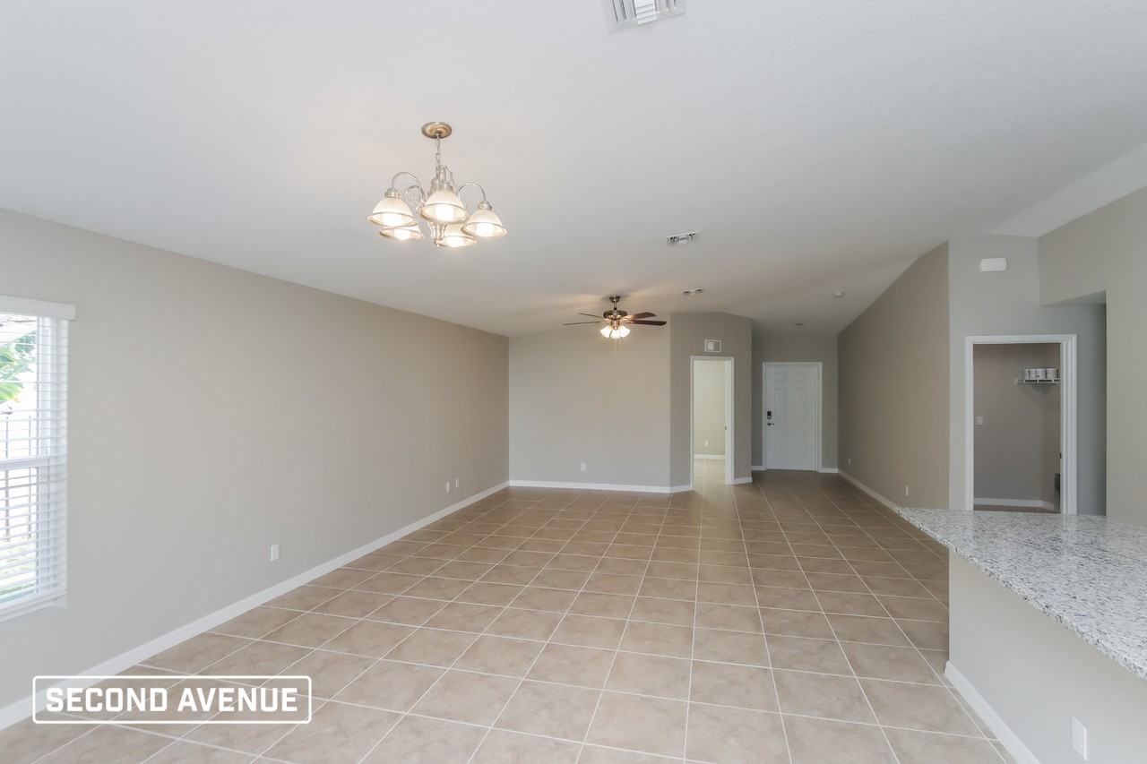 731 Hartford Ave Sw - Photo 6 of 17