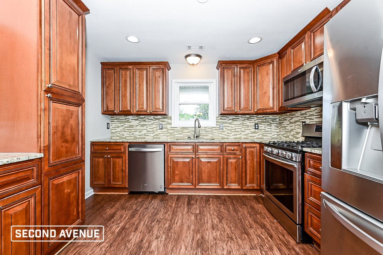 222 Ferguson Ave - Photo 3 of 18