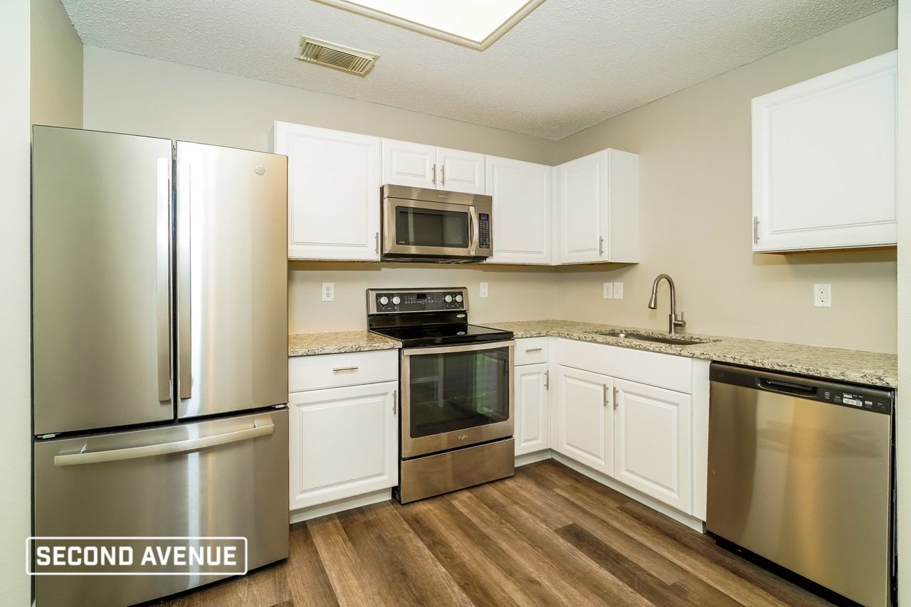 9410 Fulwood Trl - Photo 2 of 18