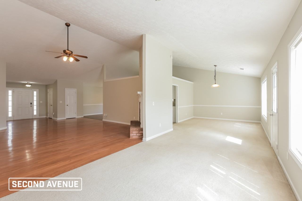2725 Lenora Springs Dr - Photo 4 of 19