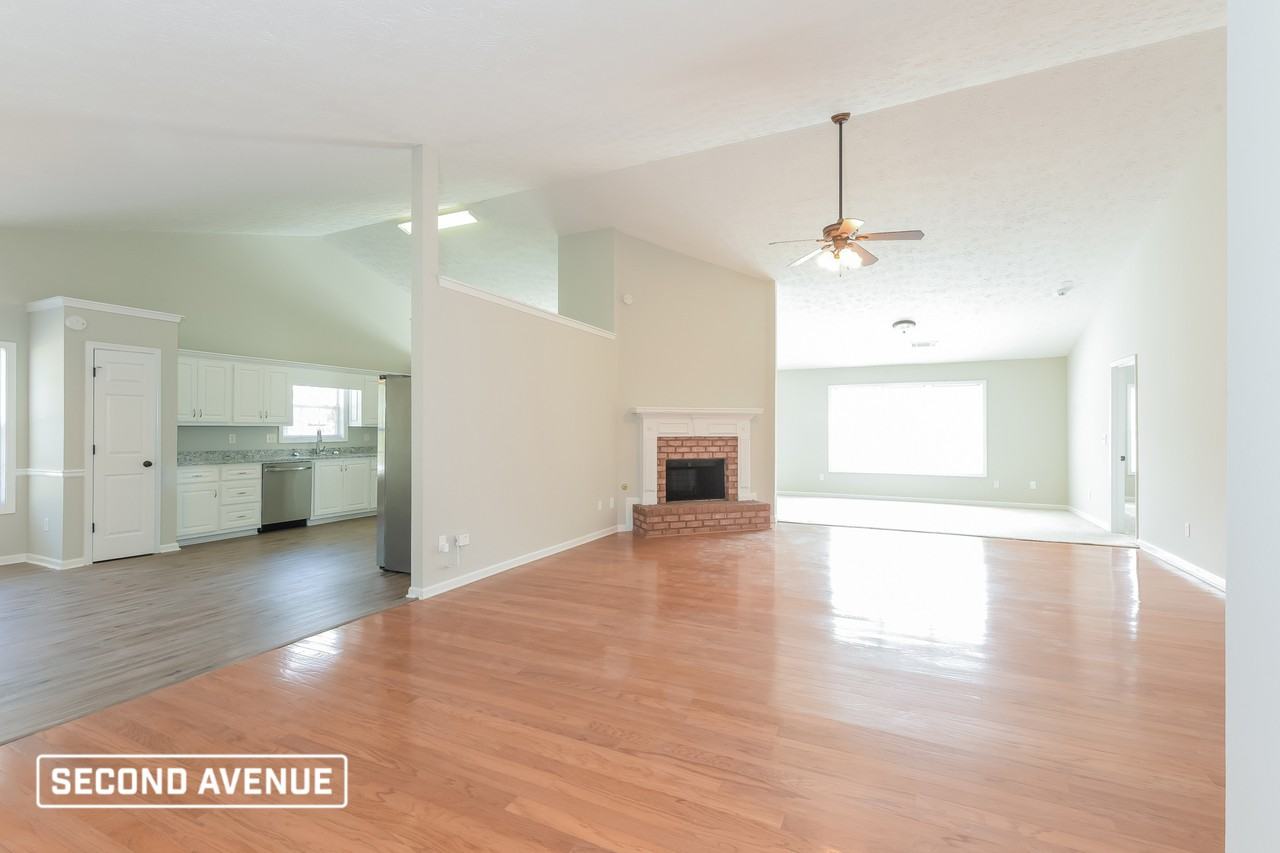 2725 Lenora Springs Dr - Photo 6 of 19