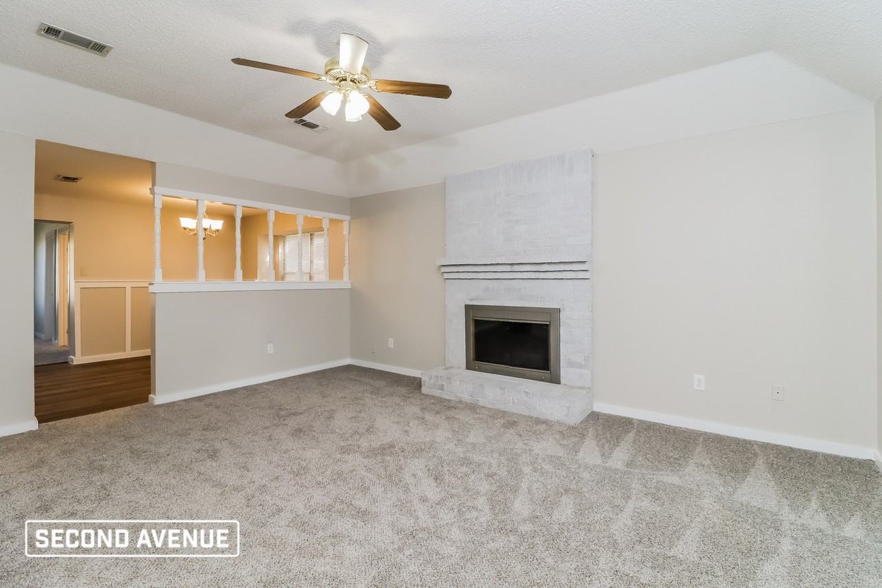 10208 Spoonbill Ct - Photo 5 of 21