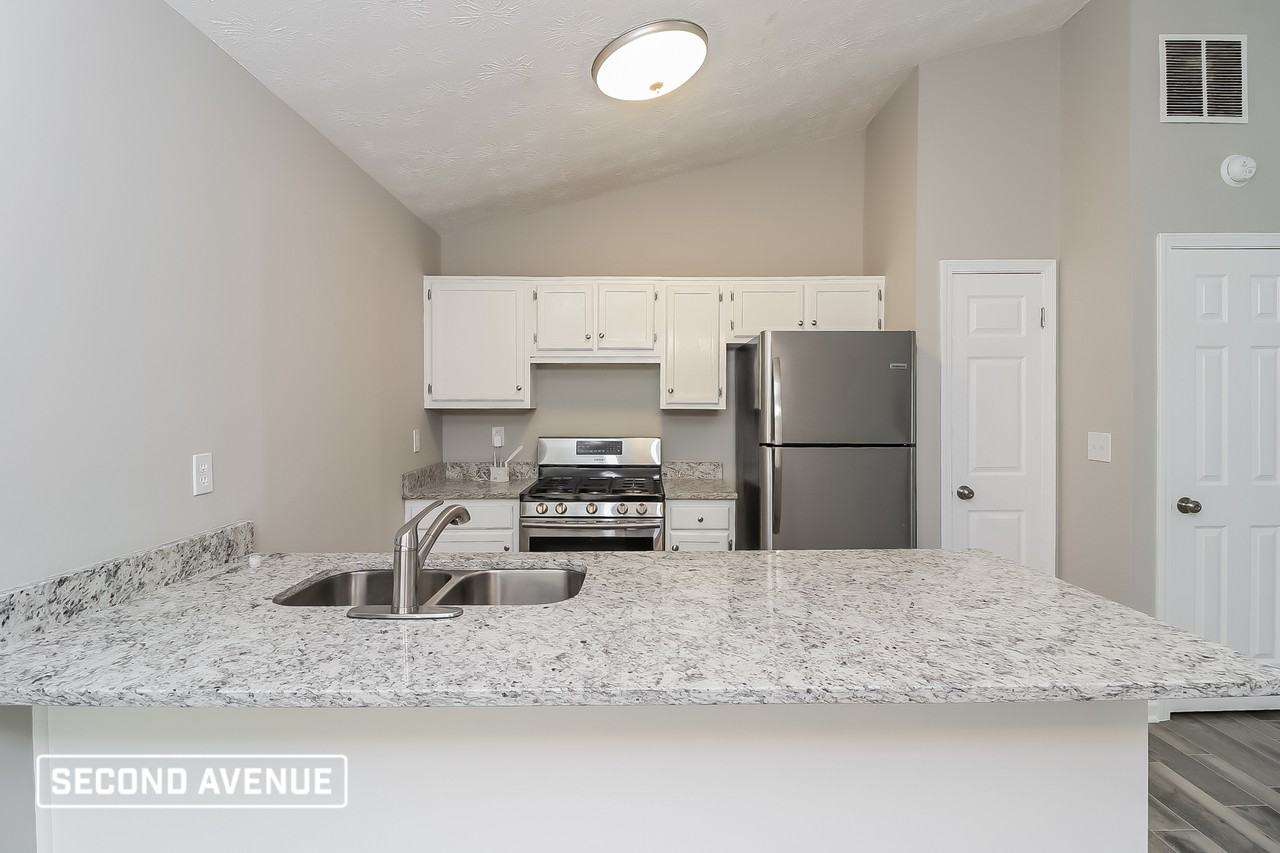 2435 Winding Creek Dr - Photo 6 of 20