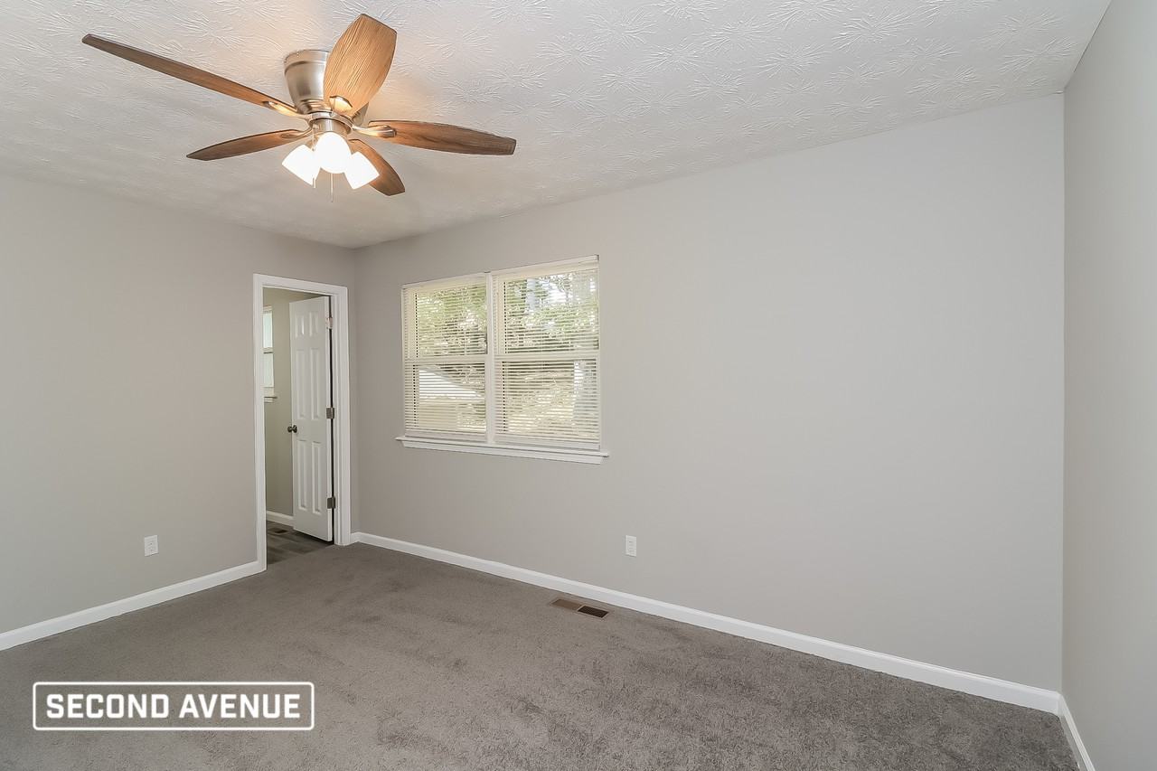 2435 Winding Creek Dr - Photo 6 of 23