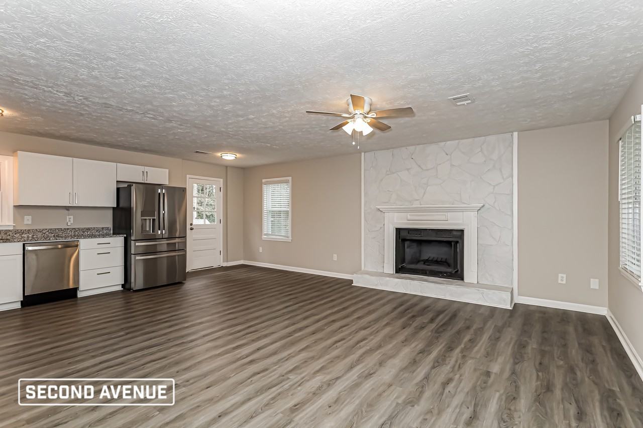 958 Ellison Ct - Photo 5 of 17