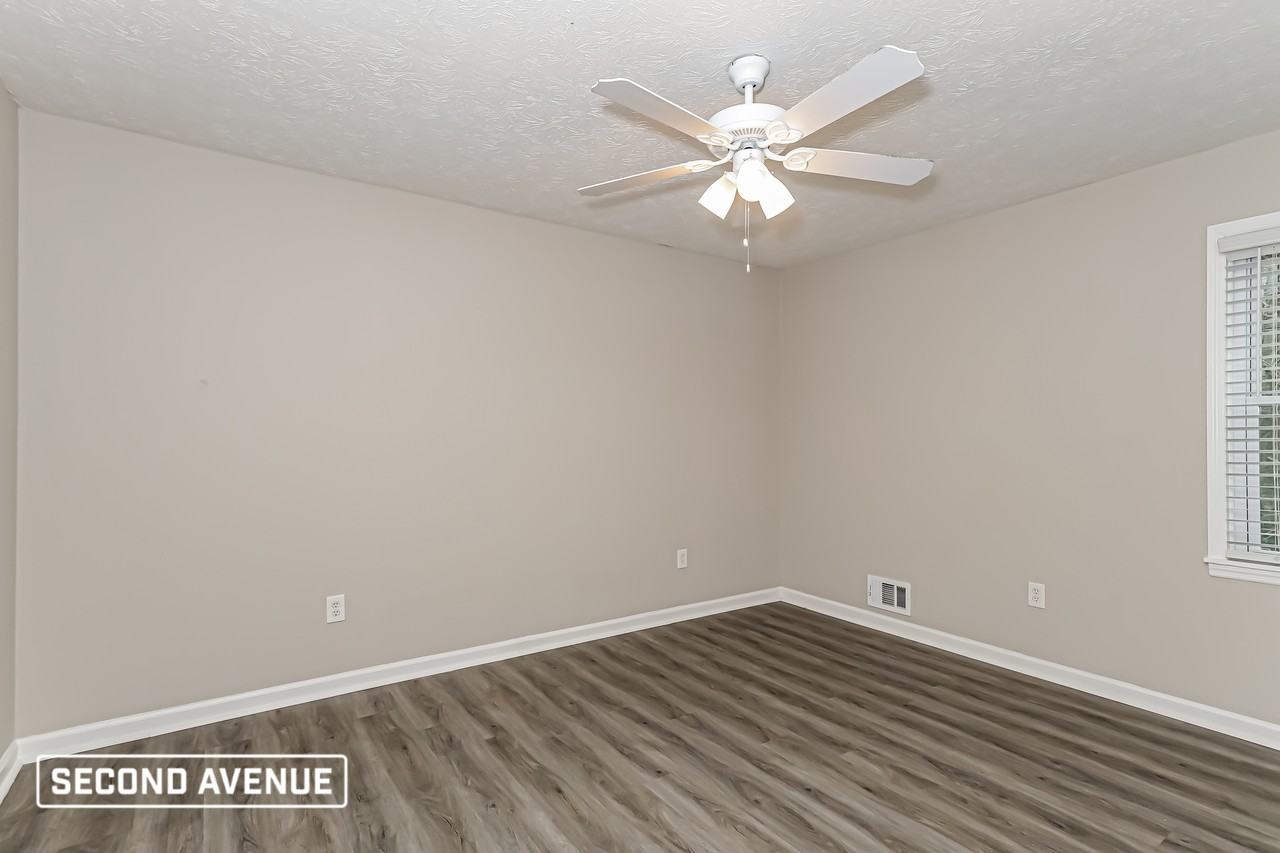 958 Ellison Ct - Photo 7 of 17