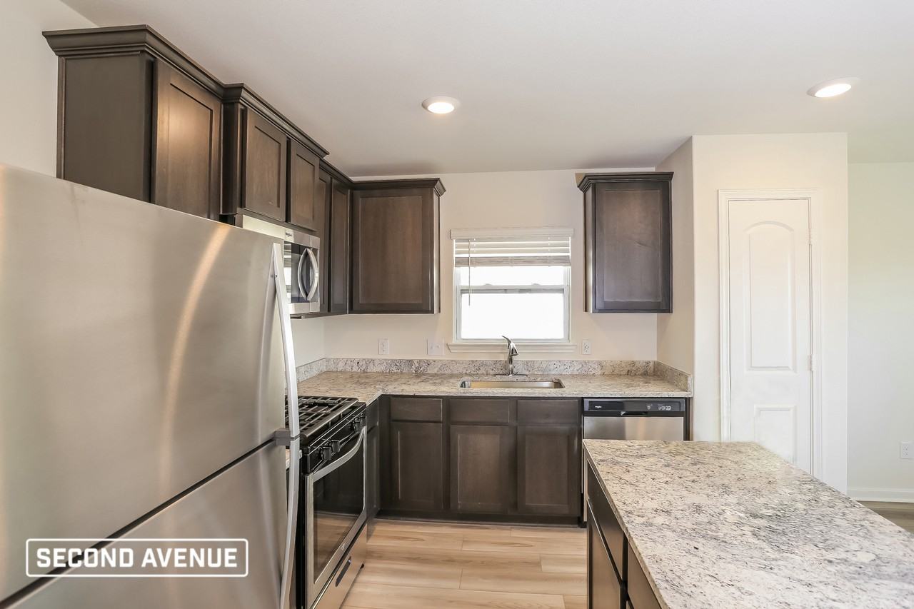 505 Dk Wilson St - Photo 4 of 22